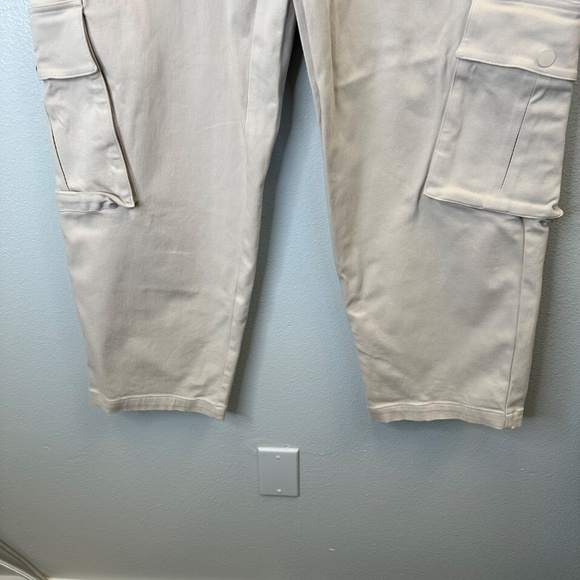 Alo Mens Northstar Cargo Pant in the color Bone size Large - Picture 5 of 10